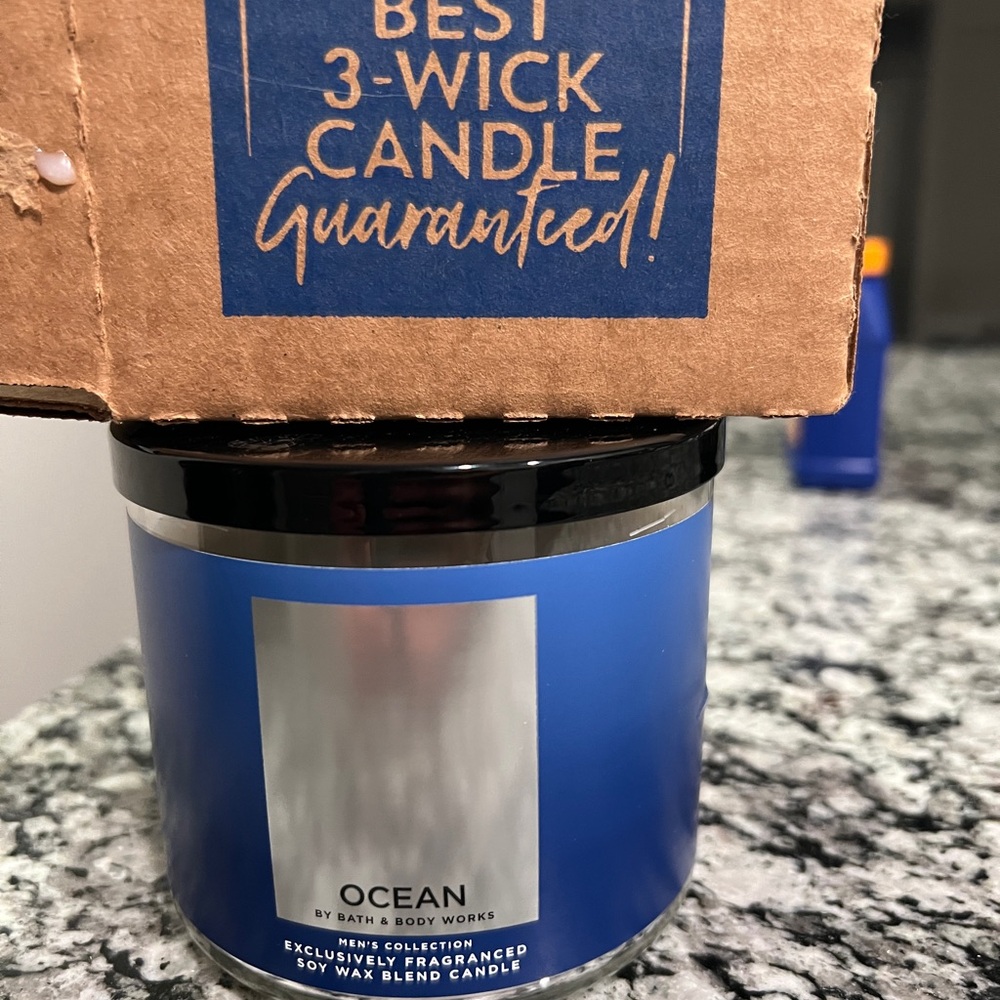 Bath & Body Works Ocean Blue 3-Wick Candle